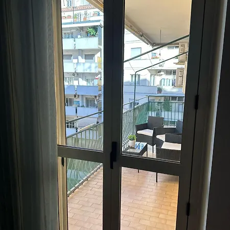 Ideal For Travelers, Local Vibes, Ensuite Bathroom