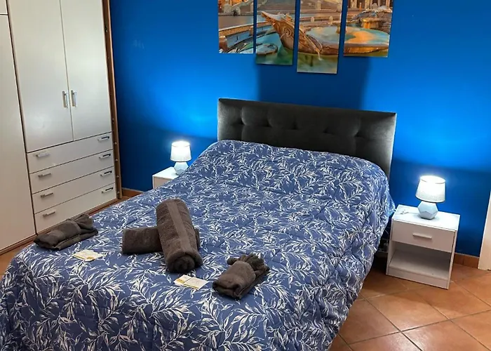 Ideal For Travelers, Local Vibes, Ensuite Bathroom Guest house 4*